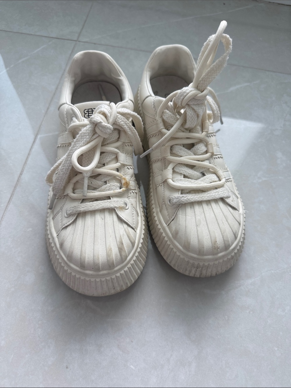 Shoes Cream Canvas Lace-Up Sneakers SIZE 6